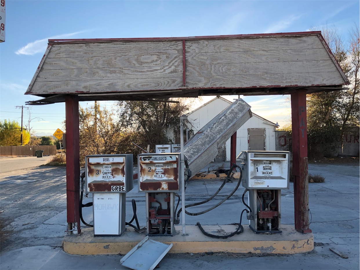 Mohawk Gas Station